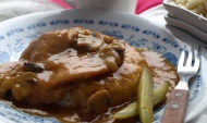 Krem z pomidorów z jogurtem naturalnym