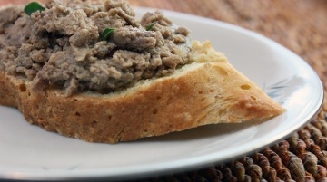 Pasta gryczana z cebulką i jabłkiem