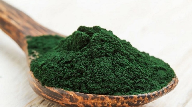 Co znajdziemy w spirulinie?
